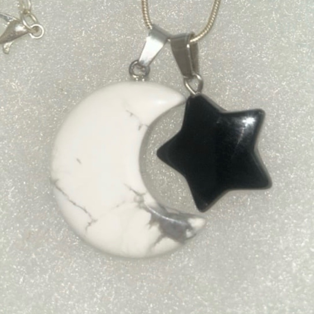 Boho Hippie Howlite Moon 🌙 and Onyx Star ⭐️ Silver 24” Neck…